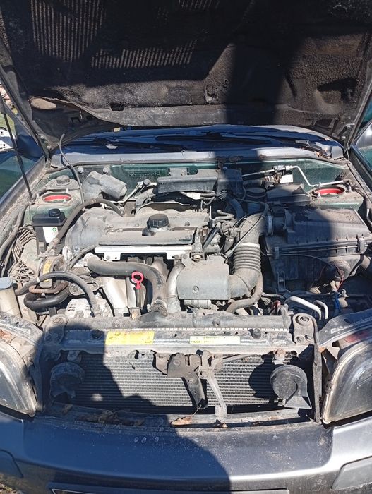 Вольво v40 продам на запцасті