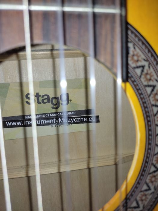 Gitara klasyczna ze stojakiem