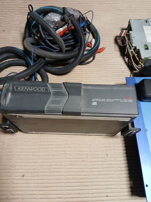 Radio cd kenwood mais amplificador fenner