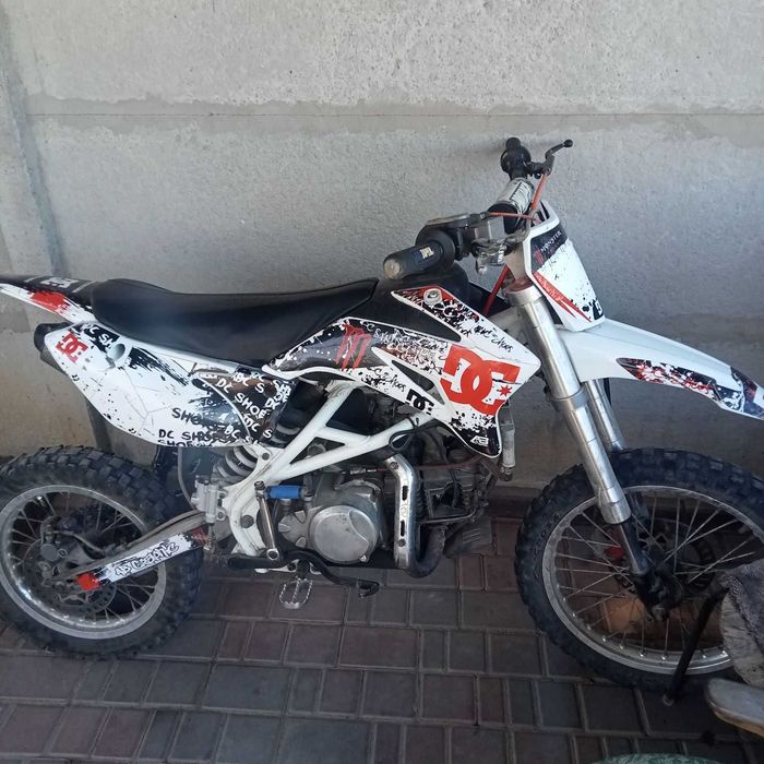 Продам скутер Сузуки Адрес110.