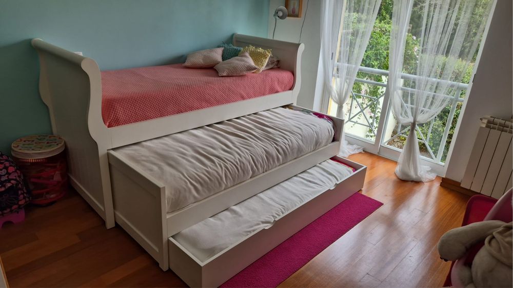 cama tripla, colchões incluídos
