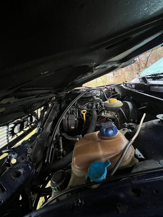 Машина Audi 80 b4 , продаю цілком або на розбір