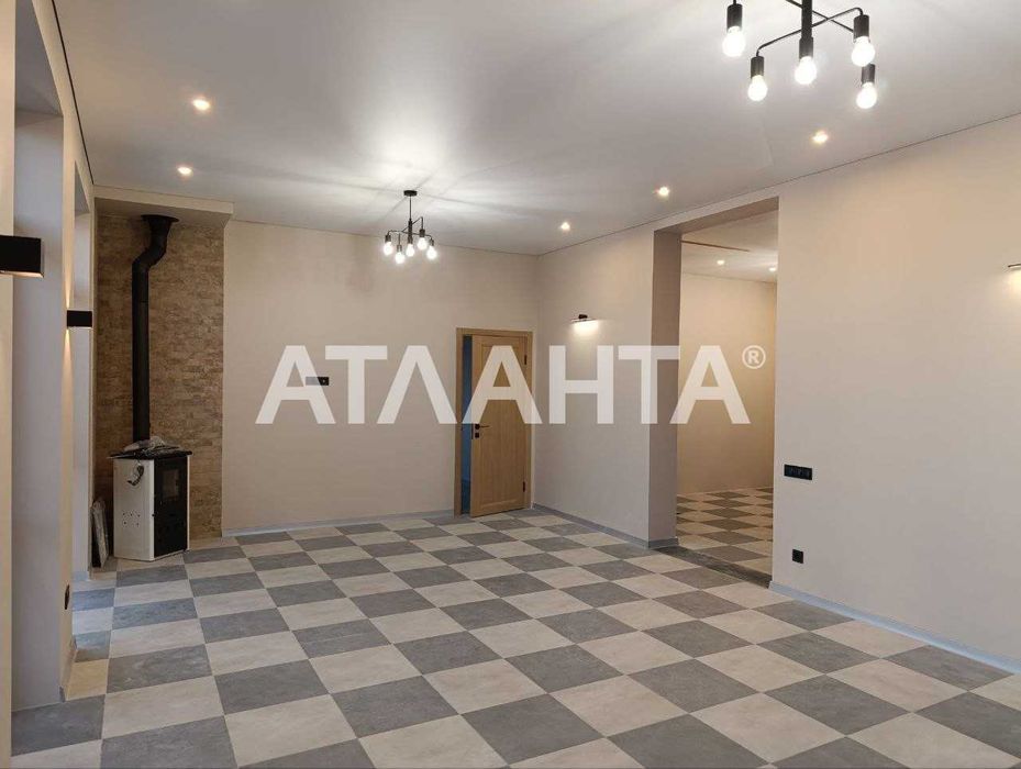 Дом новой постройки в Фонтанке