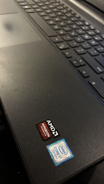 Dell inspirion 15 laptop mocny 15cali windows11