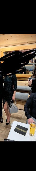 Sukienka wieczorowa karnawal butelkowa zielen cekiny ideal