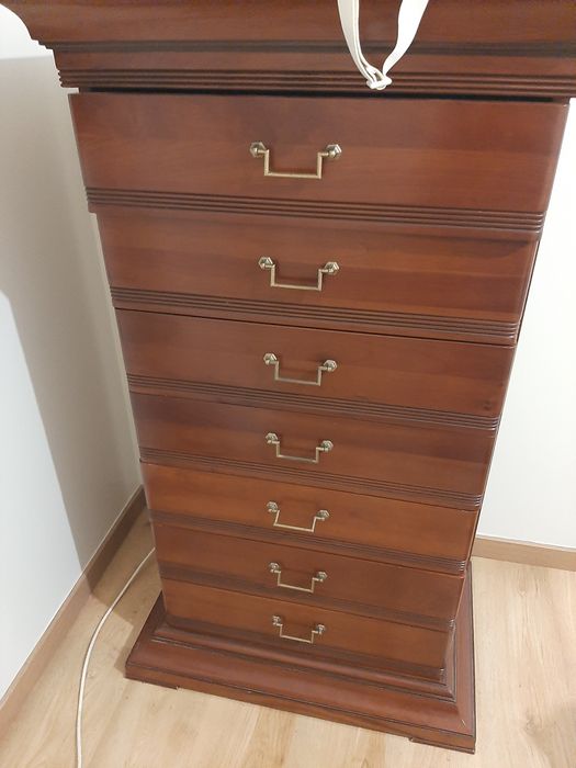 Móveis madeira antigos