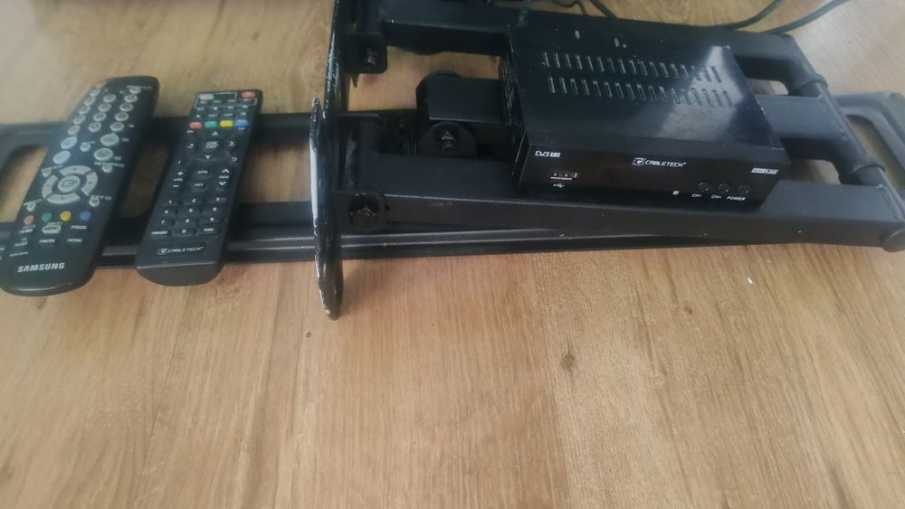 telewizor Samsung 26'