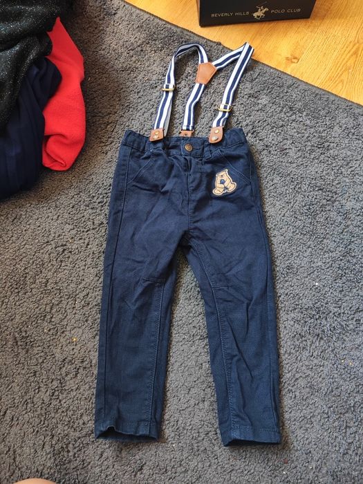 Eleganckie granatowe spodnie z szelkami chłopięce rozmiar 92
