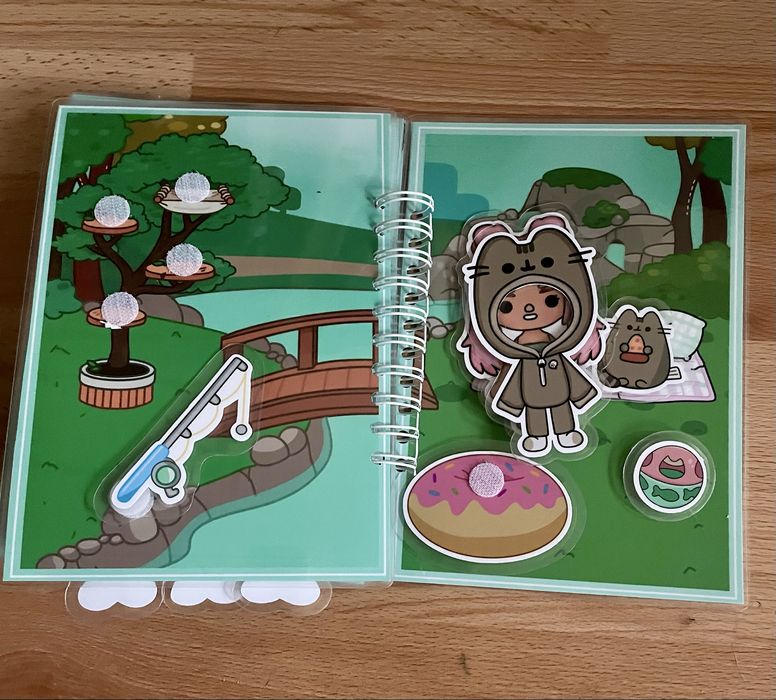 Альбом на липучках Пушина