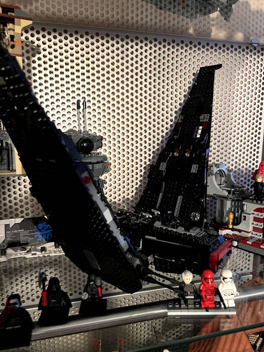 LEGO Star Wars 75256 Wahadłowiec Kylo Rena