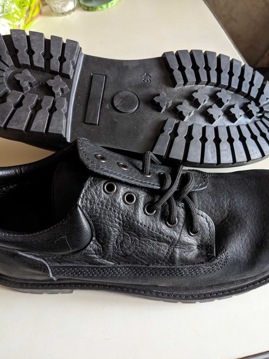 Спецвзуття для будівельних, монтажних робіт, спецодяг