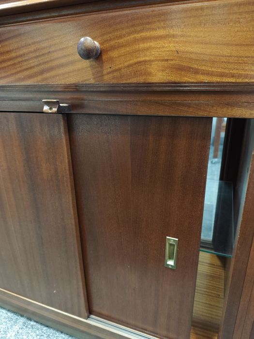 Balcões e Móveis Comerciais – Fundão – Excelente Estado