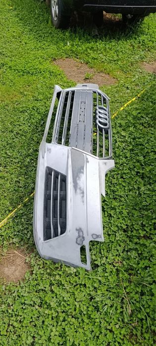 Бампер передній Audi A4 B9