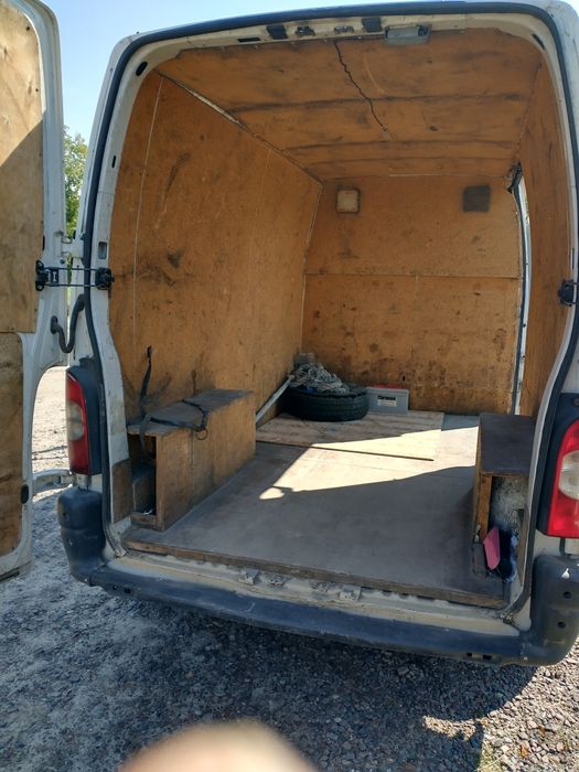 Вивіз сміття є вантажники