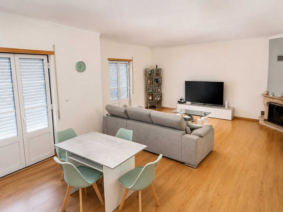 Apartamento t3 fazendas almeirim