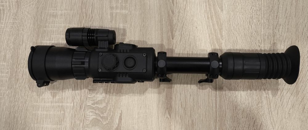 YUKON PHOTON RT mira noturna