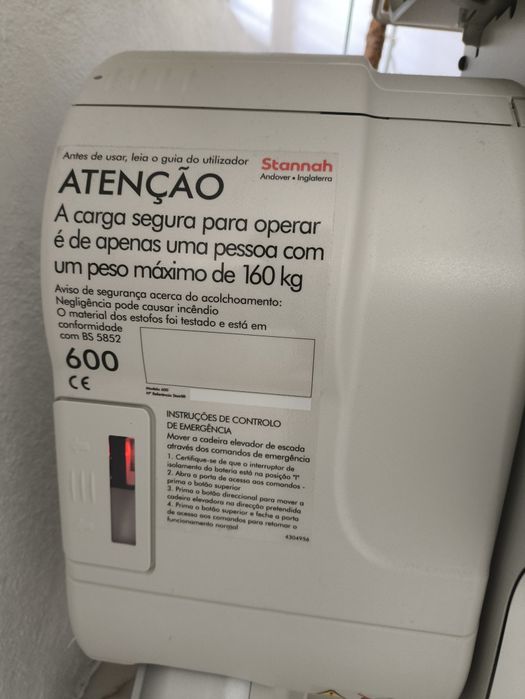 Cadeira elevatória Stannah - Modelo 600 com Carril Reto de +/- 4,50m