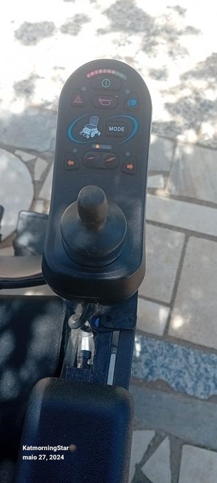 Cadeira Eléctrica - pouco uso