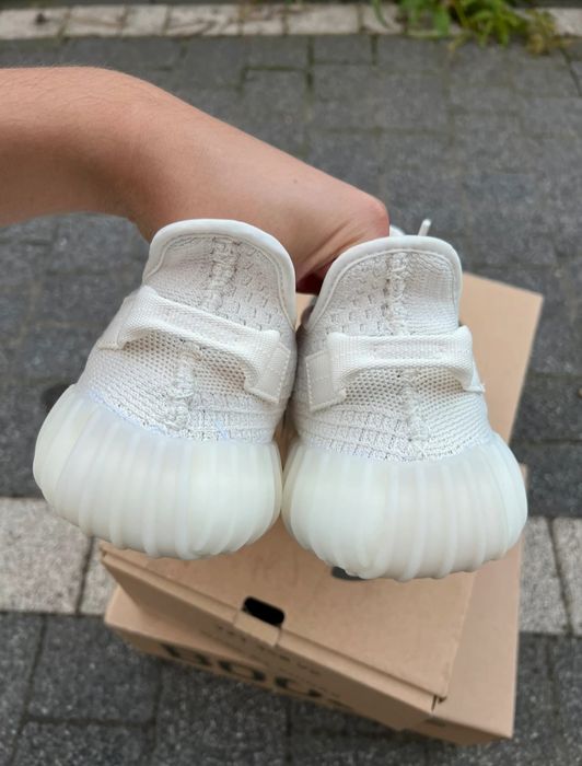 Yeezy boosty v2 bone