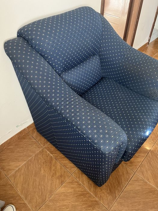 Conjunto de Sofás, 2 individuais e 1 duplo, nao inclui almofadas