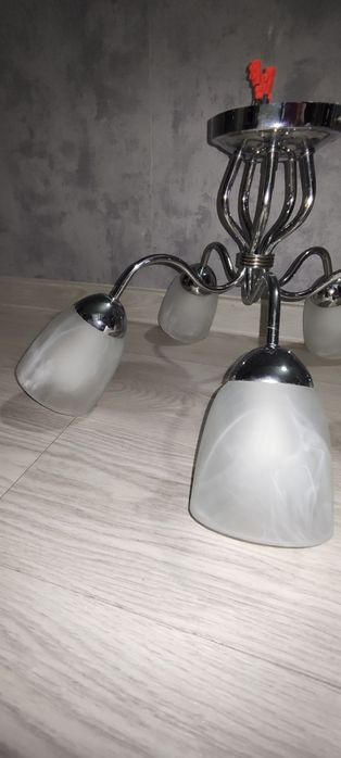 Żyrandol lampa  wisząca oświetlenie