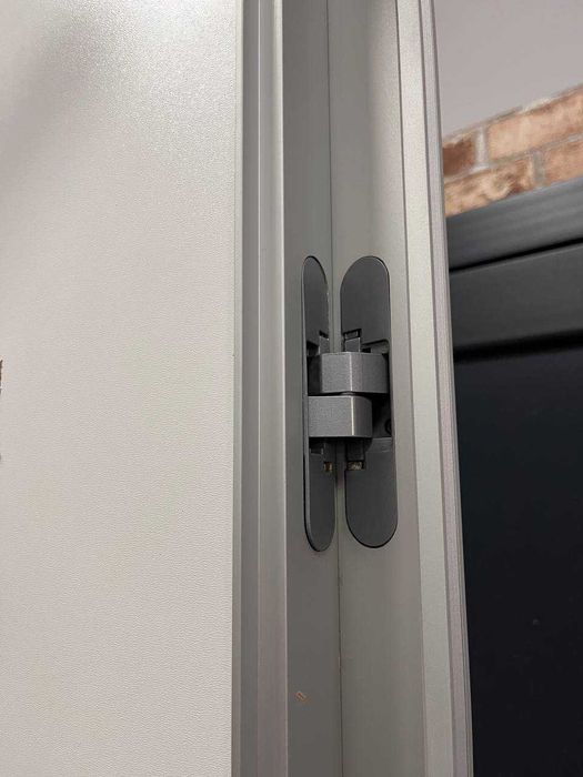 Міжкімнатні двері. Двері прихованого монтажу інсайд 80