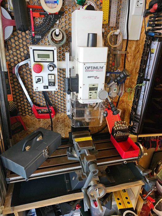 Furadora-Fresadora OPTIMUM BF 20L Vario