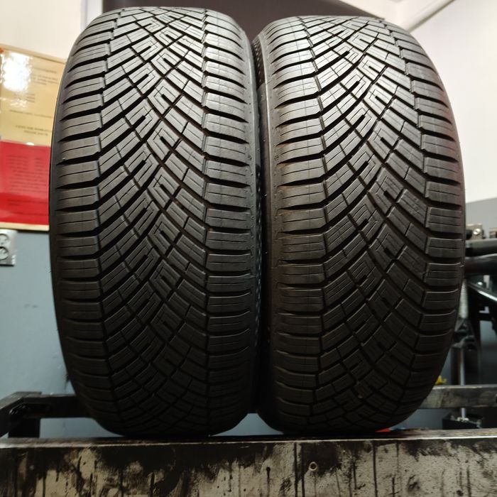 235/50/19 XL Sprzedam parę opon całorocznych Continental