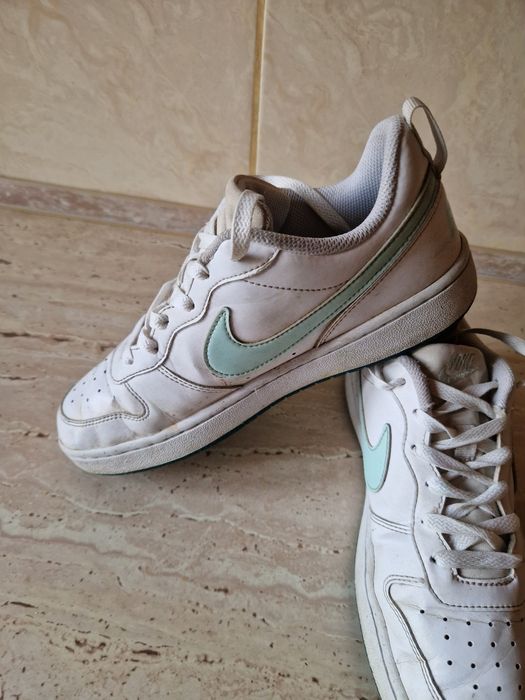 Buty Nike Court Borough r 39