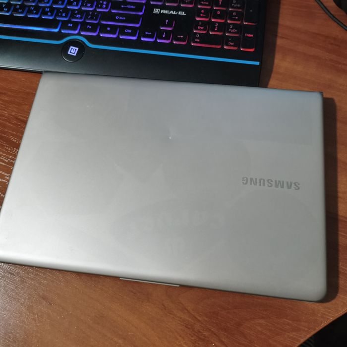 Ультрабука Samsung/ i5 / 8gb ddr3/ 120 ssd