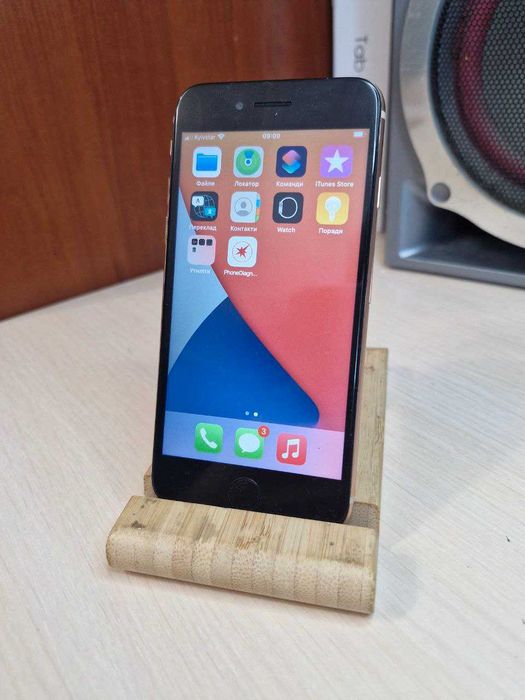 Apple iPhone 8 Gold 256 GB | iOS 16 Перевірений, працює нова батарея