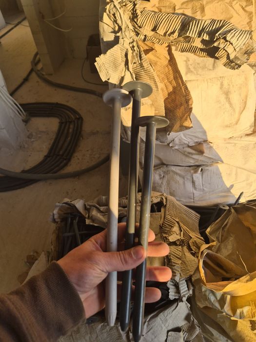 Gok - i kolki do welny na dach