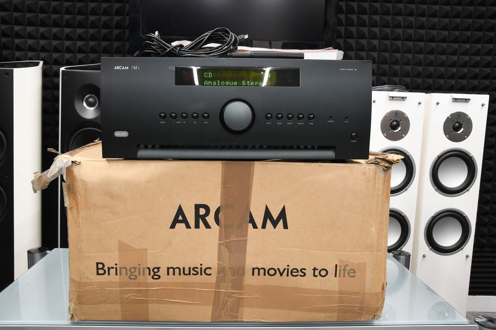 Zadbany wzmacniacz Amplituner stereo Arcam SR250 z DAC zestaw