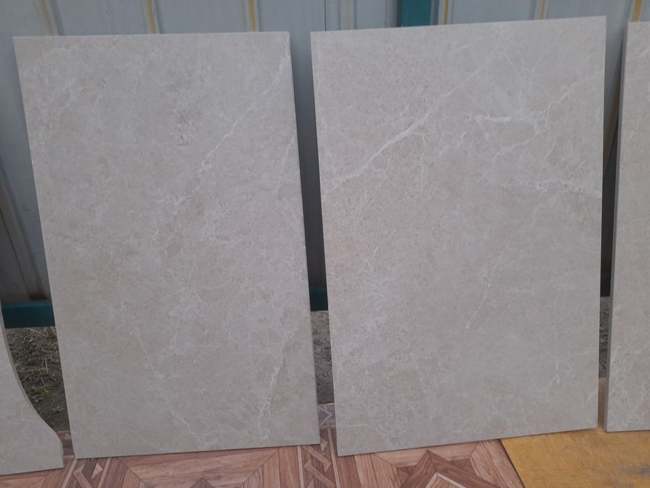 Залишки плитки. 27 м.кв. Осокорки