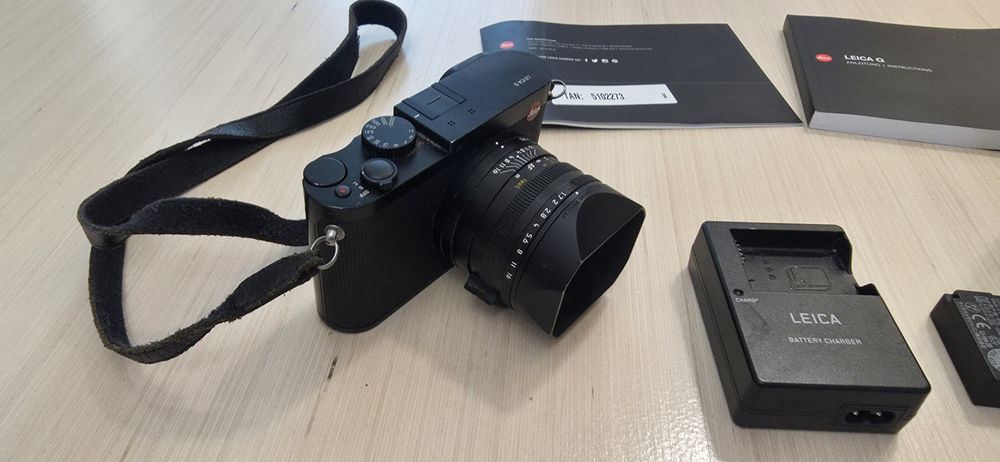 Фотоапарат - Leica Q