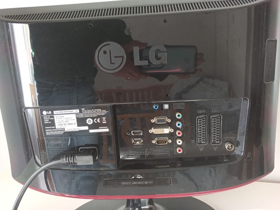 LG TV and Monitor64738265160321123