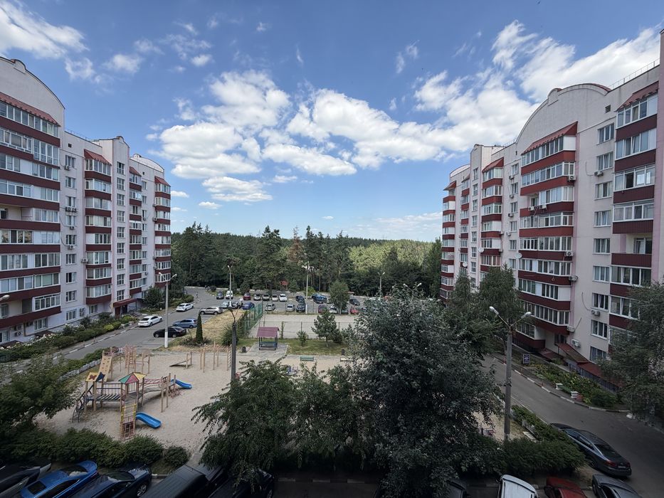 Без комісії.  Продаж просторої світлої 3-кімнатної квартири в м. Обухів мікрорайон Сосновий, 2