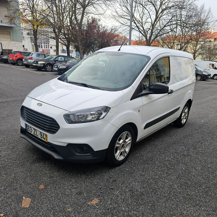 Ford courrier
