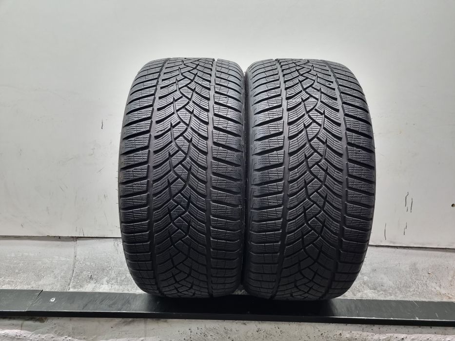 2x 245/35R19 93W Goodyear Ultragrip Performance + 7mm 2022 opony zimowe