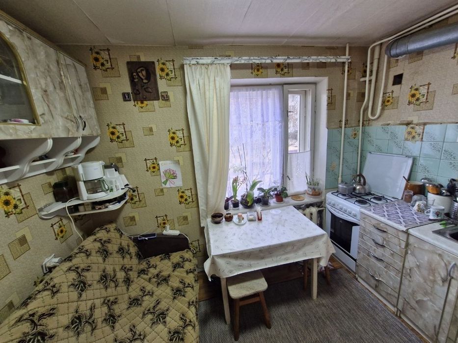 Продажа 1к квартиры,  р-н Солнечный, Молодогвардейская. Торг