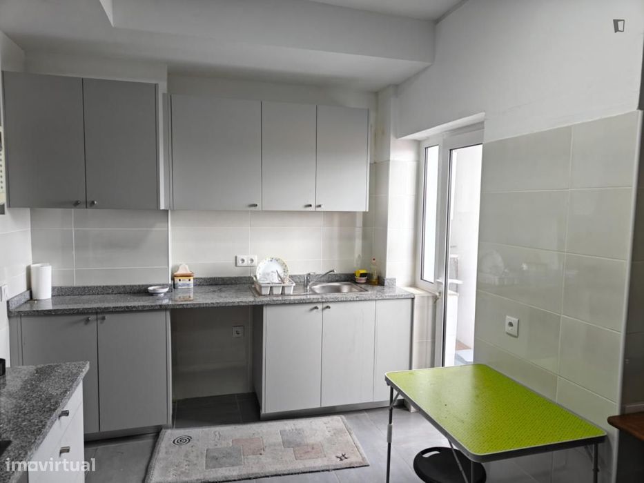 Apartamento com 5 quartos - localizado em Guarda