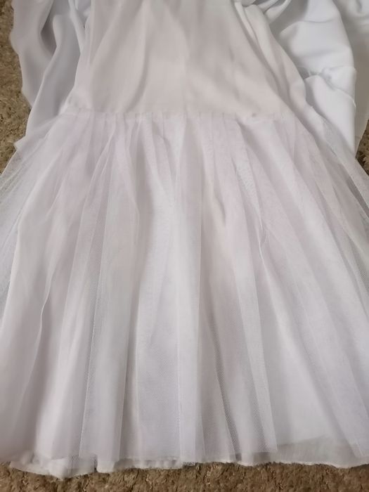 Sukienka alba komunijna rozm. 137-140 i bolerko, torebka i koszyczek