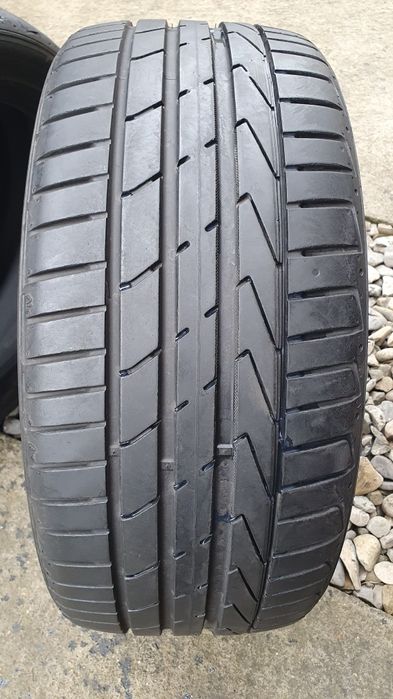 225/45 R17  2шт Hankook ( Хенкук) Авторезина, шини.