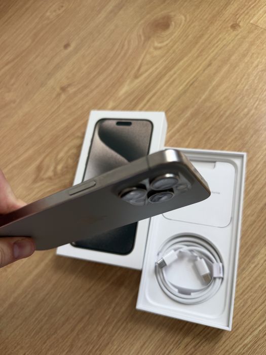 Iphone 15 Pro Max de 256gb com fatura ( Como Novo)