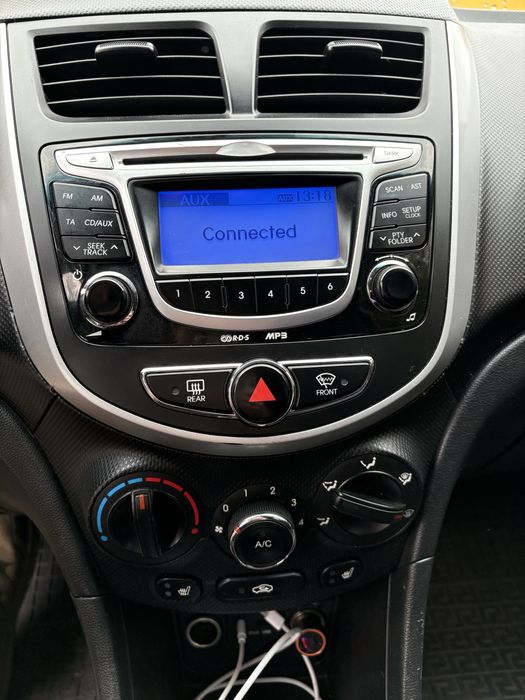 Hyundai accent rb 2011рік автомат