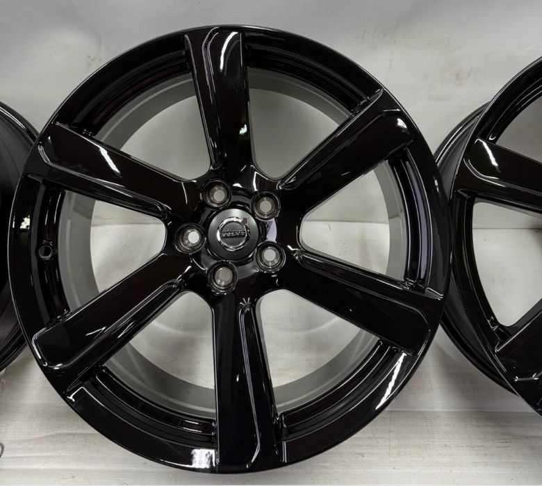 Volvo Xc90 Xc60 V90 V60 Alufelgi 19 cali Nowe 5x108 Oryginał