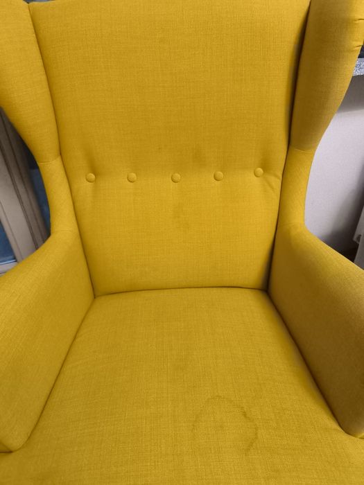 Fotel uszak IKEA STRANDMON Skiftebo żółty