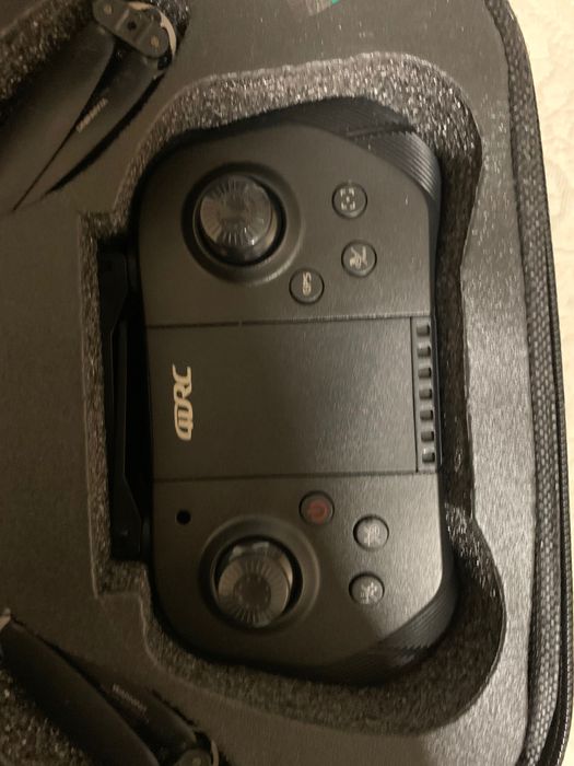 Drone with accessories, like new.64409126477186123