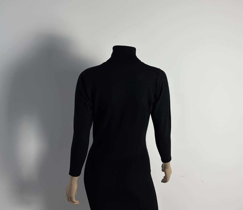 Acne Studios sukienka z golfem damska  XS 100%merino 
100%wełna merino