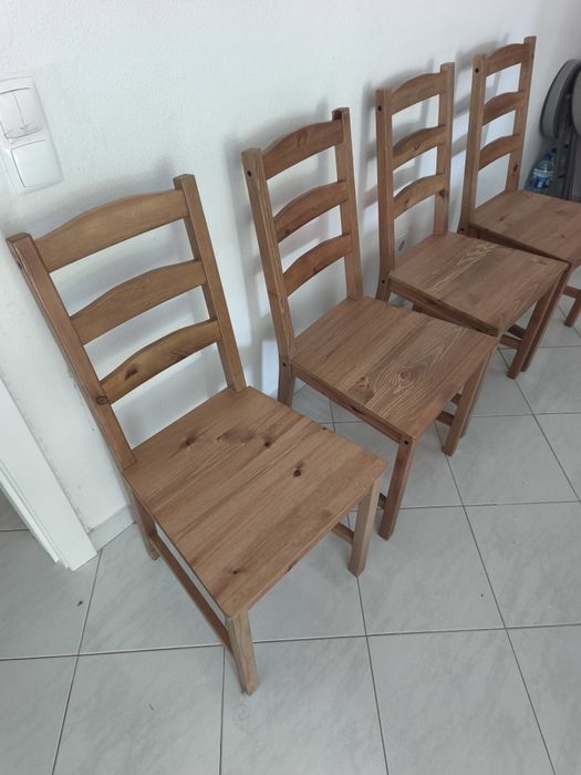 Cadeiras de mesa de sala